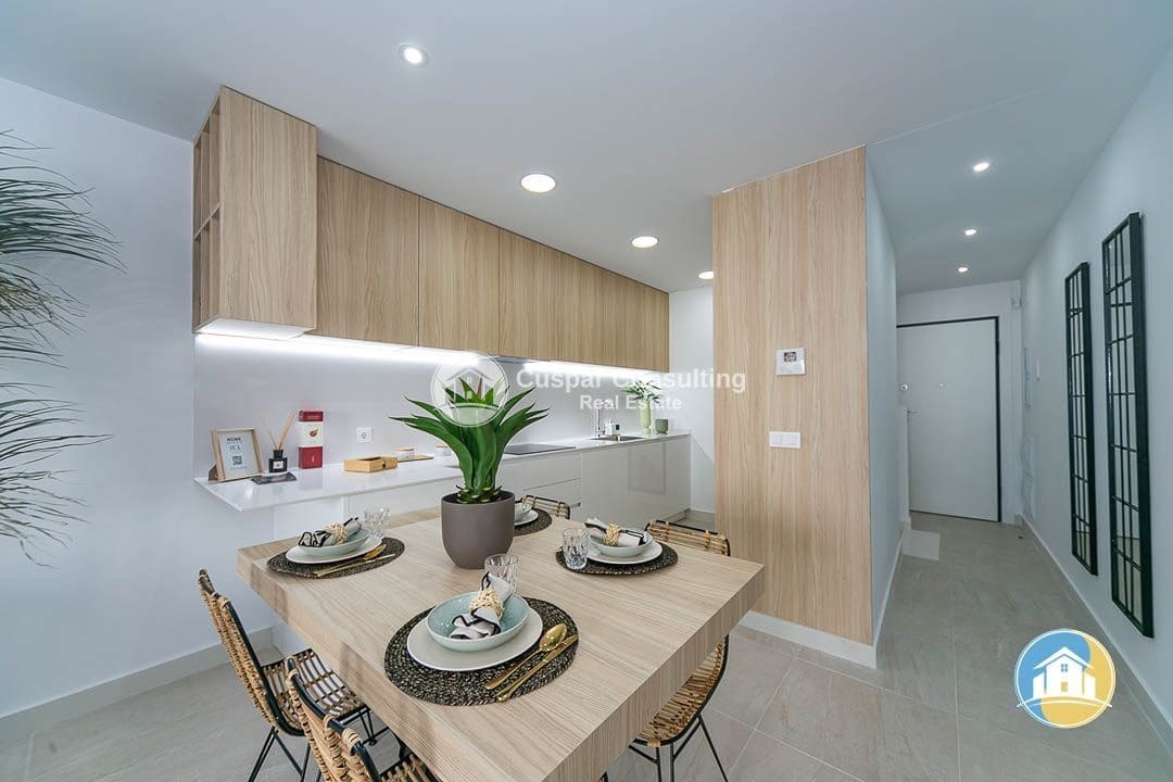 3 slaapkamer Huis te koop in Torrevieja met zwembad garage - € 330.000 (Ref: 9935021)