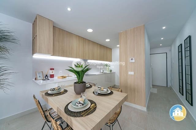 3 chambre Maison de Ville à vendre à Los Balcones - Los Altos, Torrevieja avec piscine garage - 330 000 € (Ref: 9935021)