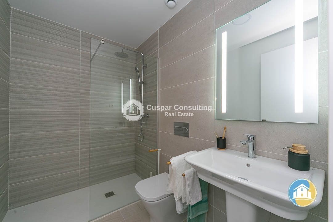 3 slaapkamer Huis te koop in Torrevieja met zwembad garage - € 330.000 (Ref: 9935021)