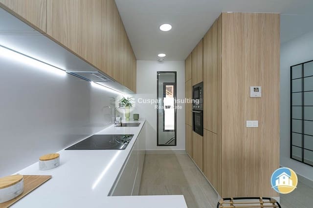3 chambre Maison de Ville à vendre à Los Balcones - Los Altos, Torrevieja avec piscine garage - 330 000 € (Ref: 9935021)