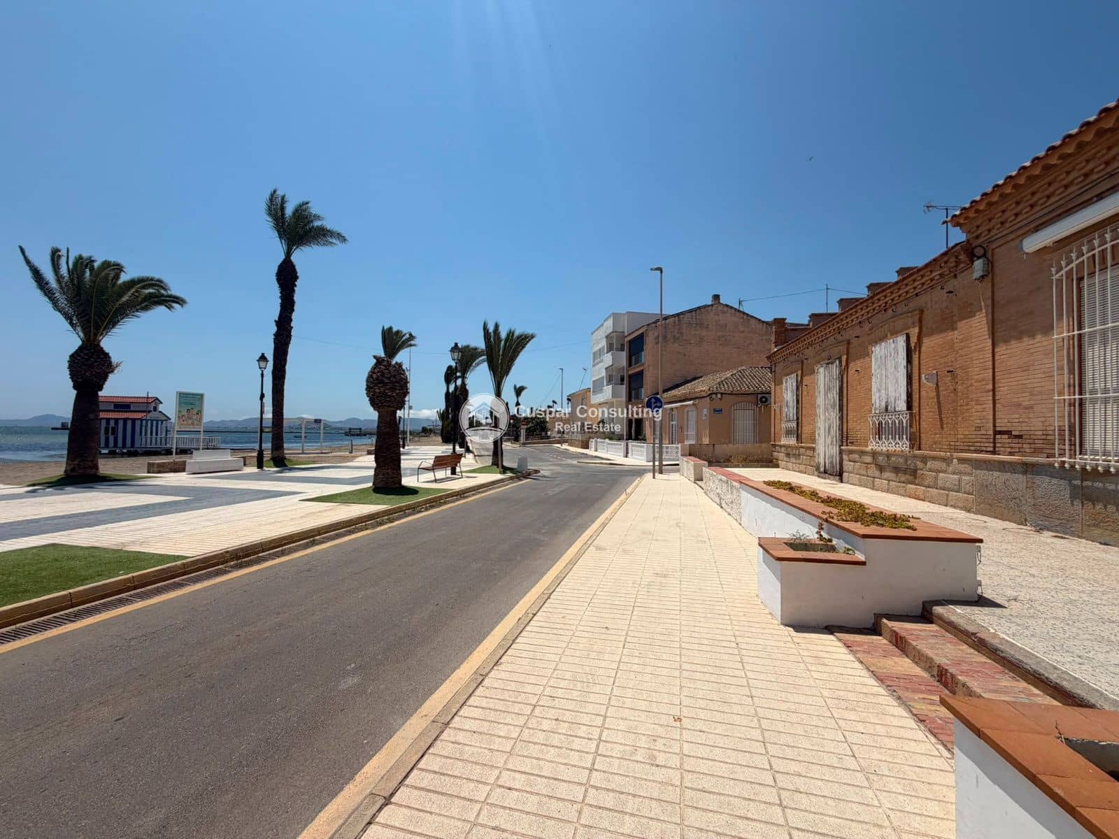 6 slaapkamer Huis te koop in Los Alcazares met garage - € 490.000 (Ref: 9948919)