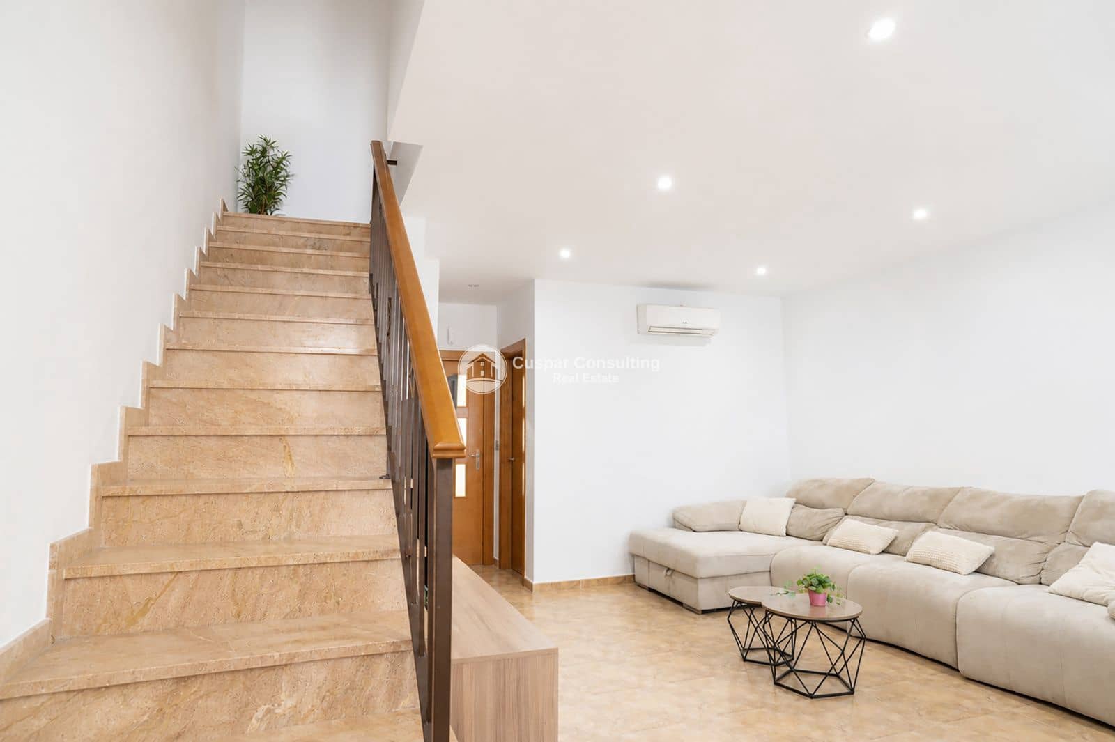 Casa de 3 habitaciones en El Mirador en venta con garaje - 265.000 € (Ref: 9987175)
