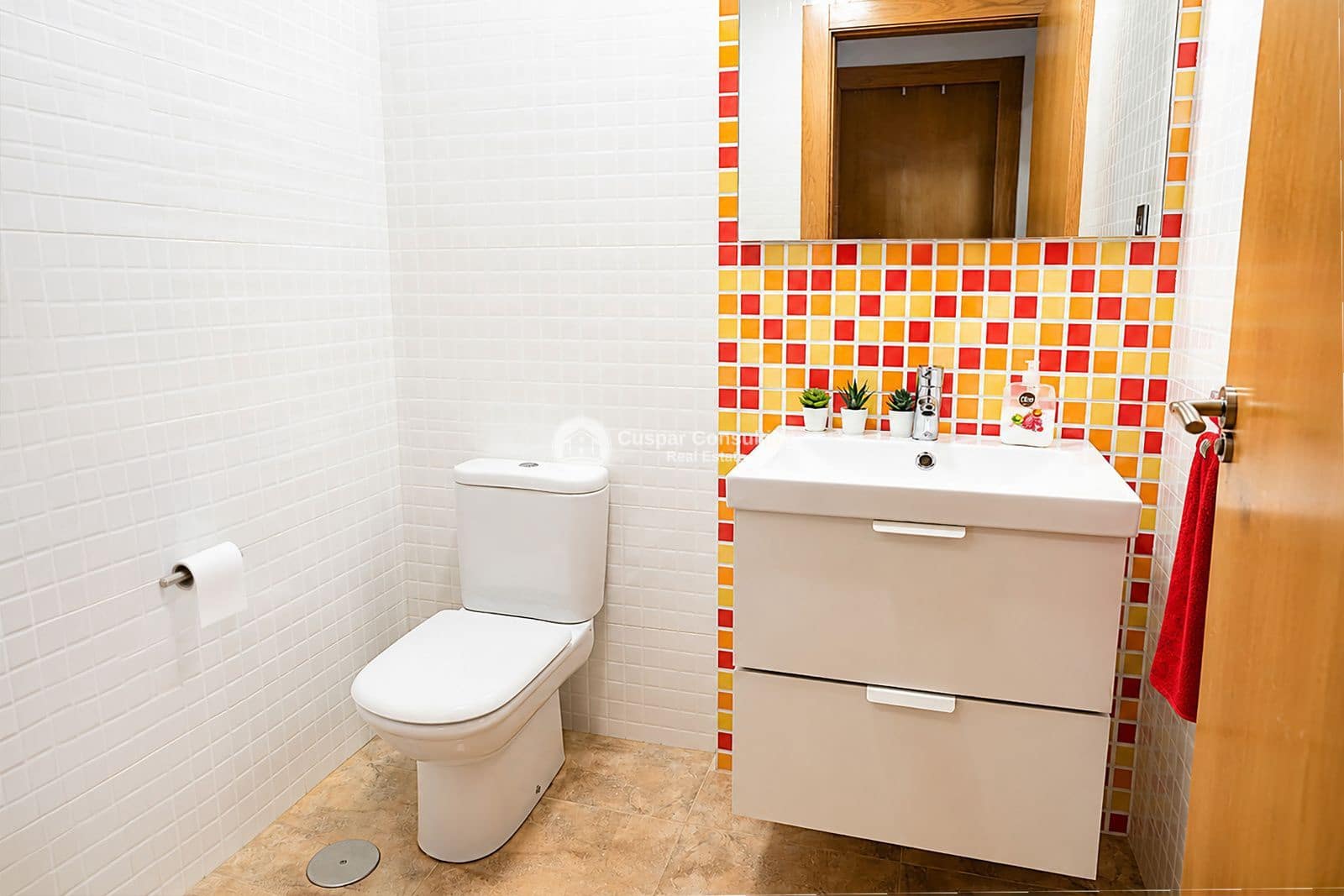 Casa de 3 habitaciones en El Mirador en venta con garaje - 265.000 € (Ref: 9987175)