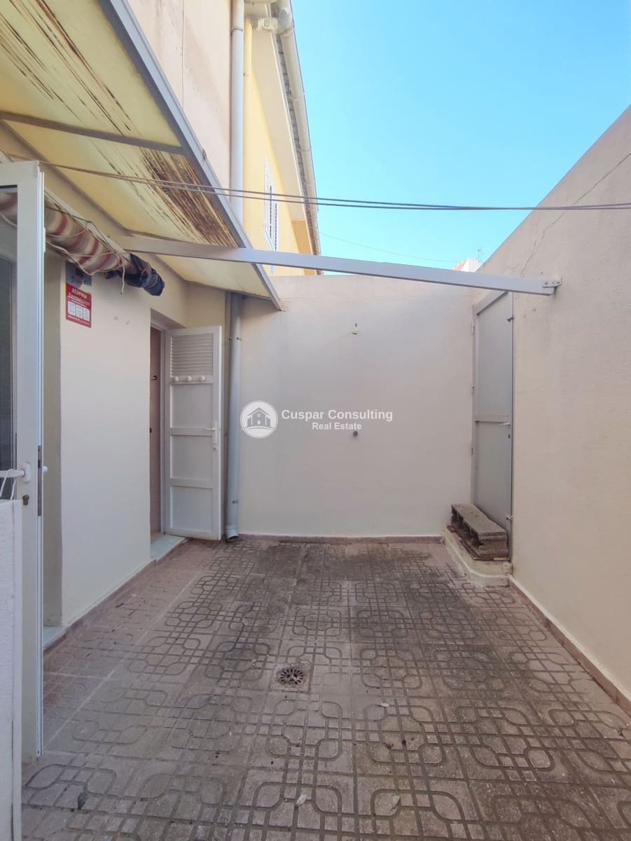2 makuuhuone Omakotitalo myytävänä paikassa San Pedro del Pinatar mukana 
autotalli - 125 800 € (Ref: 9991501)