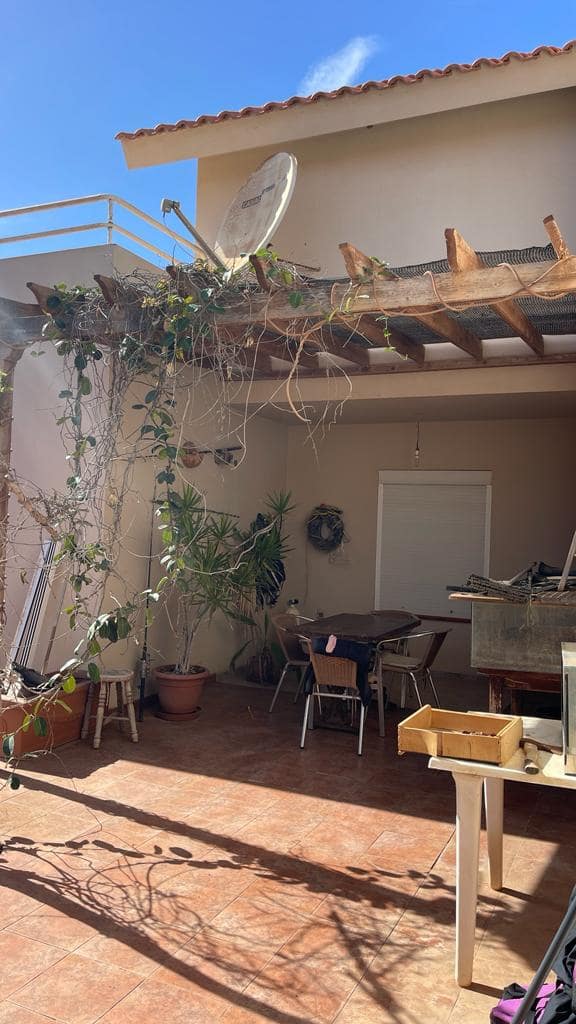 5 soveværelse Villa til salg i Corralejo - € 550.000 (Ref: 8648992)