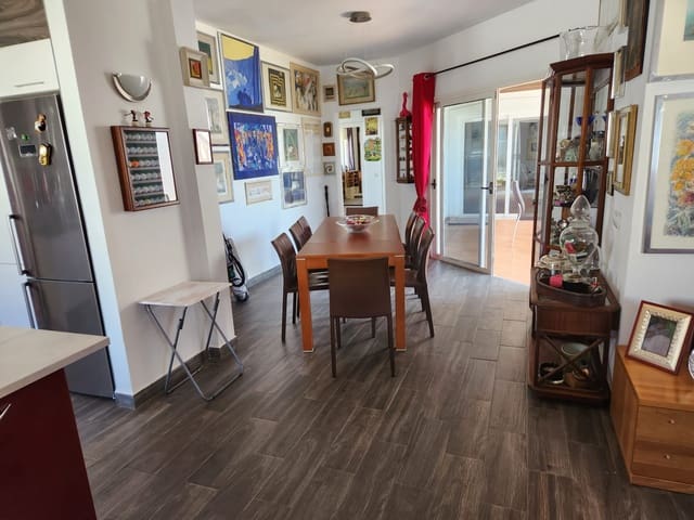 3 bedroom Townhouse for sale in Corralejo, La Oliva with pool garage - € 485,000 (Ref: 8648998)