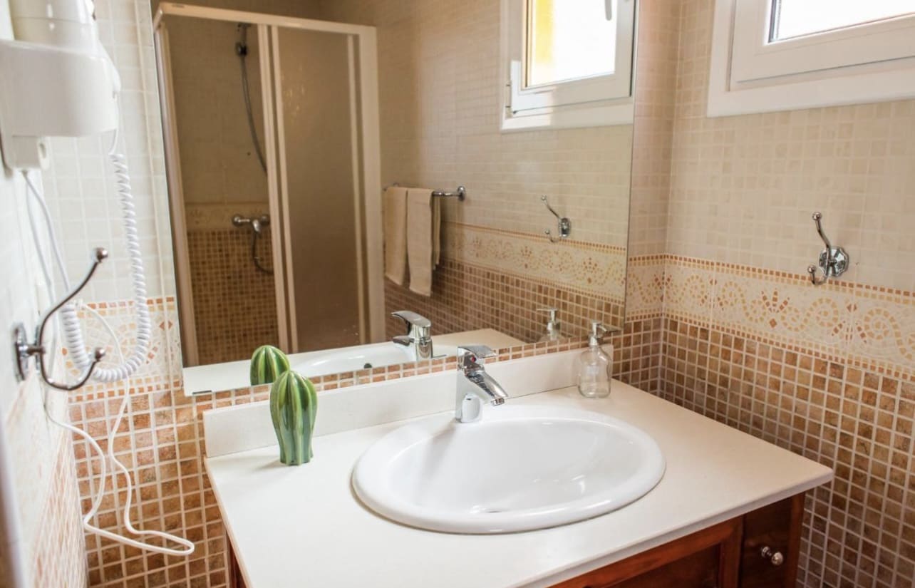 3 sypialnia Dom na sprzedaż w Corralejo z basenem garażem - 475 000 € (Ref: 8650961)