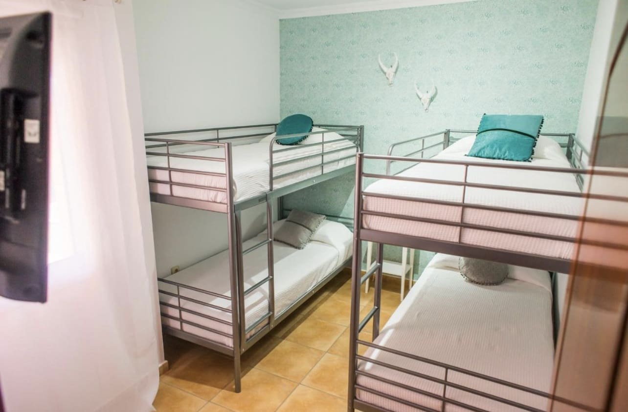 3 sypialnia Dom na sprzedaż w Corralejo z basenem garażem - 475 000 € (Ref: 8650961)