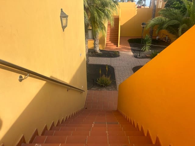 1 chambre Appartement à vendre à Corralejo, La Oliva avec piscine - 193 000 € (Ref: 8829948)