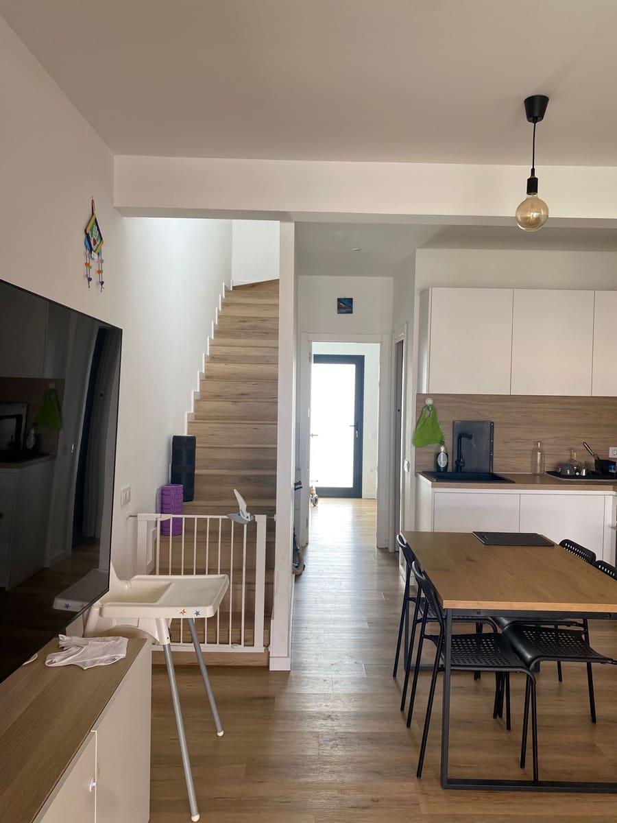 2 soveværelse Rækkehus til salg i Corralejo med swimmingpool garage - € 245.000 (Ref: 9096287)