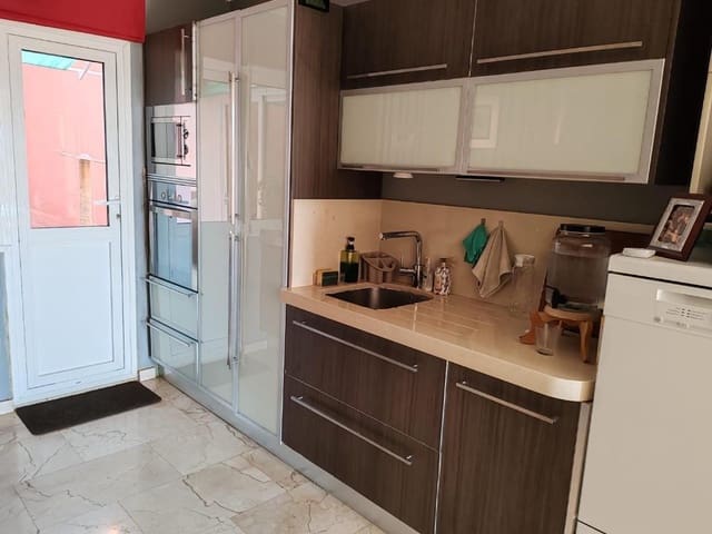 3 quarto Moradia para venda em Puerto del Rosario com piscina garagem - 450 000 € (Ref: 9136354)