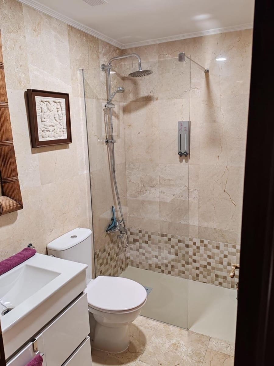 3 quarto Moradia para venda em Puerto del Rosario com piscina garagem - 450 000 € (Ref: 9136354)