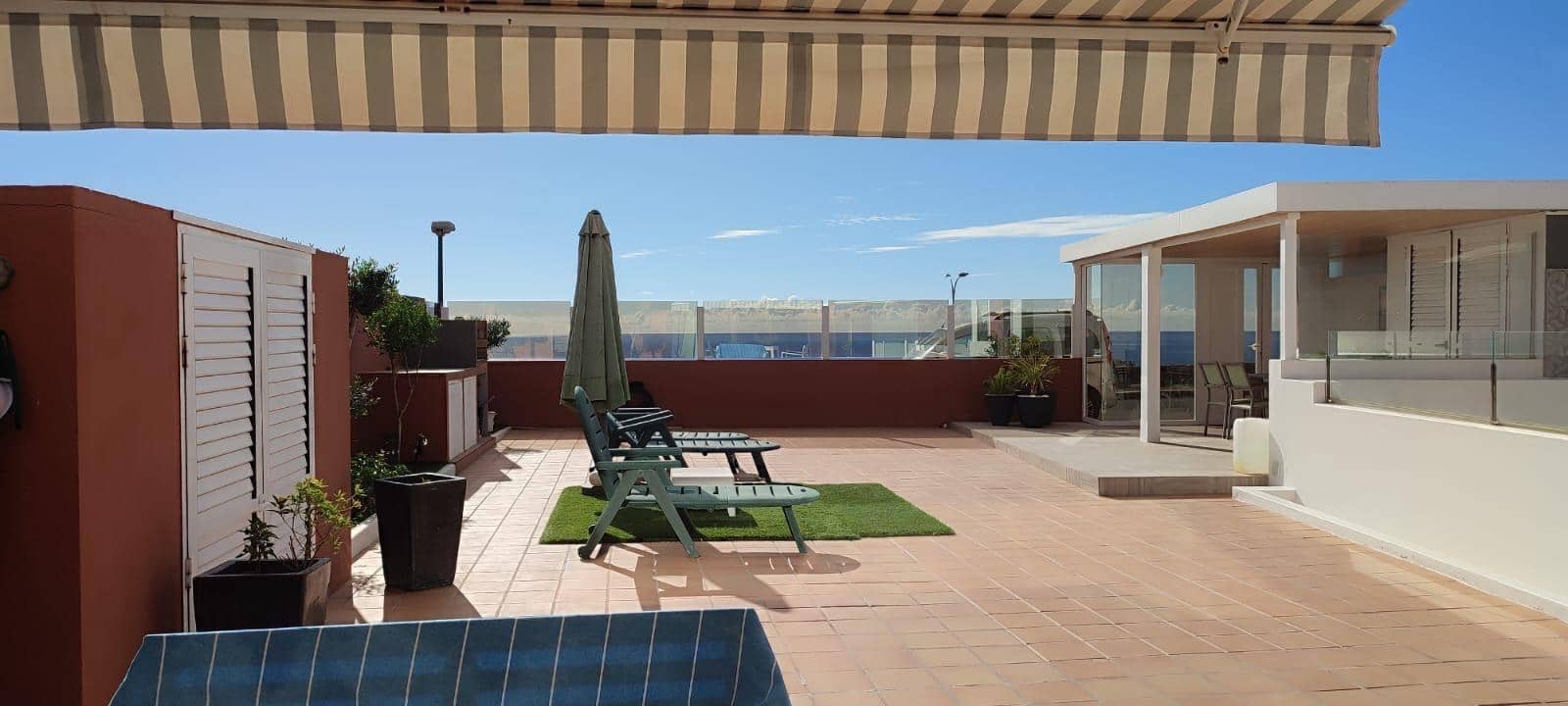 3 quarto Moradia para venda em Puerto del Rosario com piscina garagem - 450 000 € (Ref: 9136354)