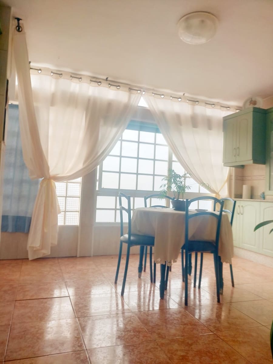 3 bedroom Flat for sale in Corralejo - € 275,000 (Ref: 9138701)