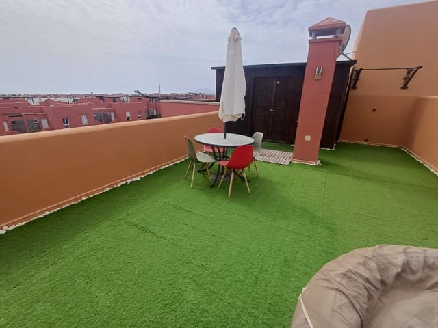 3 slaapkamer Penthouse te koop in Corralejo, La Oliva met zwembad garage - € 298.000 (Ref: 9246059)