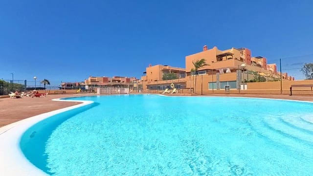 2 slaapkamer Penthouse te koop in Corralejo, La Oliva met zwembad garage - € 245.000 (Ref: 9301939)