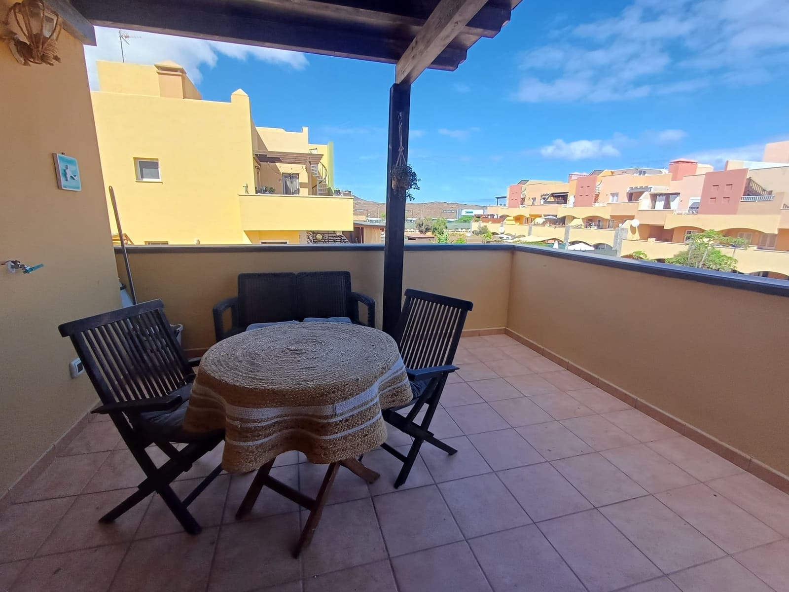 2 chambre Penthouse à vendre à Corralejo avec piscine garage - 245 000 € (Ref: 9301939)