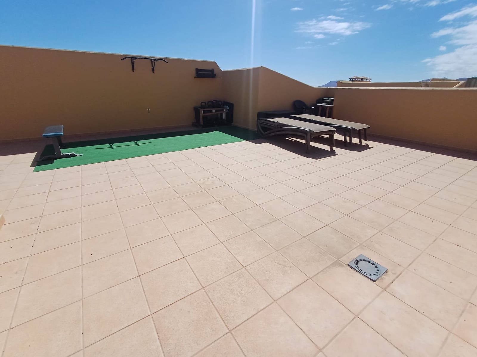 2 chambre Penthouse à vendre à Corralejo avec piscine garage - 245 000 € (Ref: 9301939)