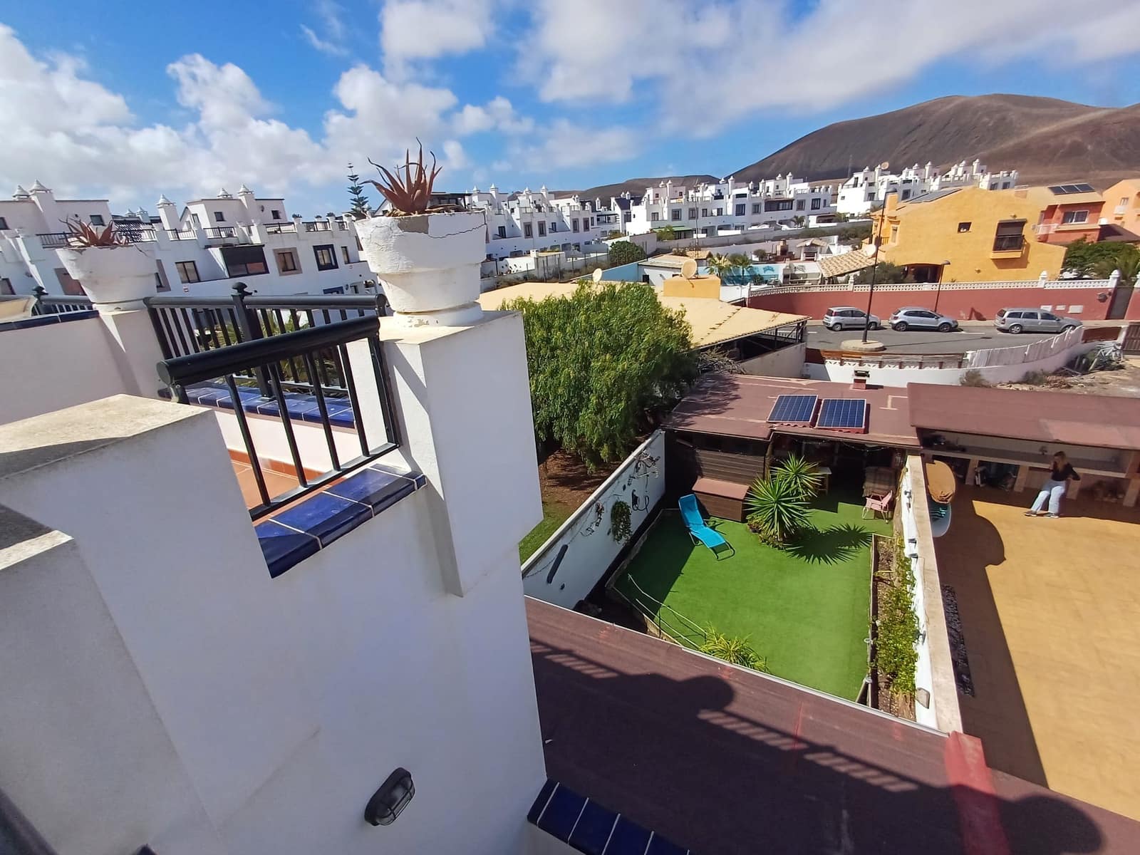 3 slaapkamer Rijtjeshuis te koop in Corralejo met zwembad garage - € 320.000 (Ref: 9386630)