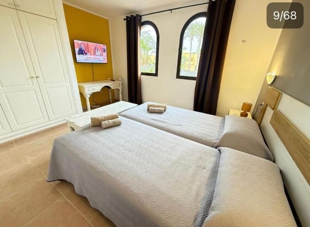 1 chambre Appartement à vendre à Corralejo, La Oliva avec piscine - 175 000 € (Ref: 9453492)