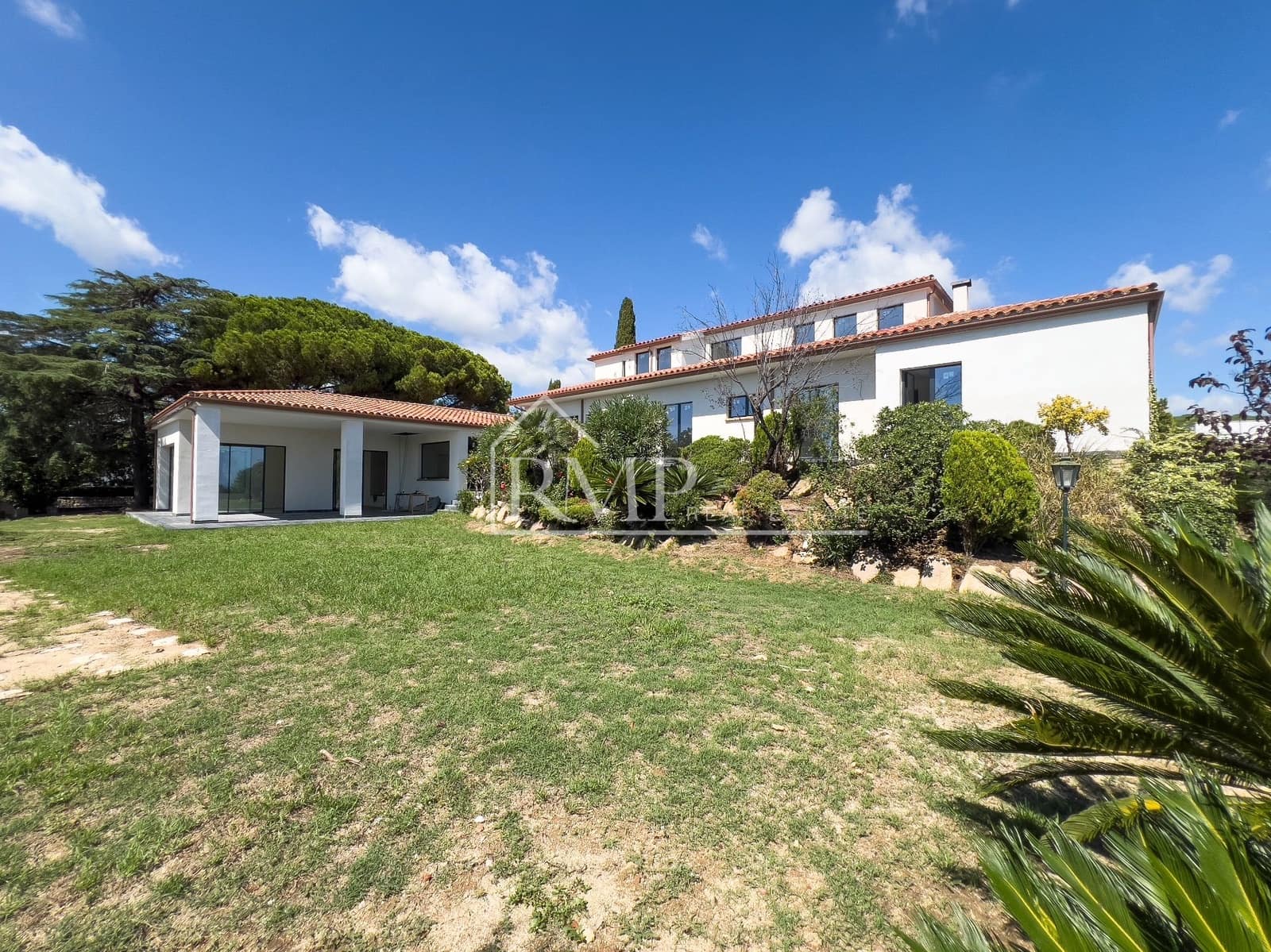8 soveværelse Villa til salg i Sant Vicenc de Montalt med swimmingpool garage - € 3.300.000 (Ref: 8861321)