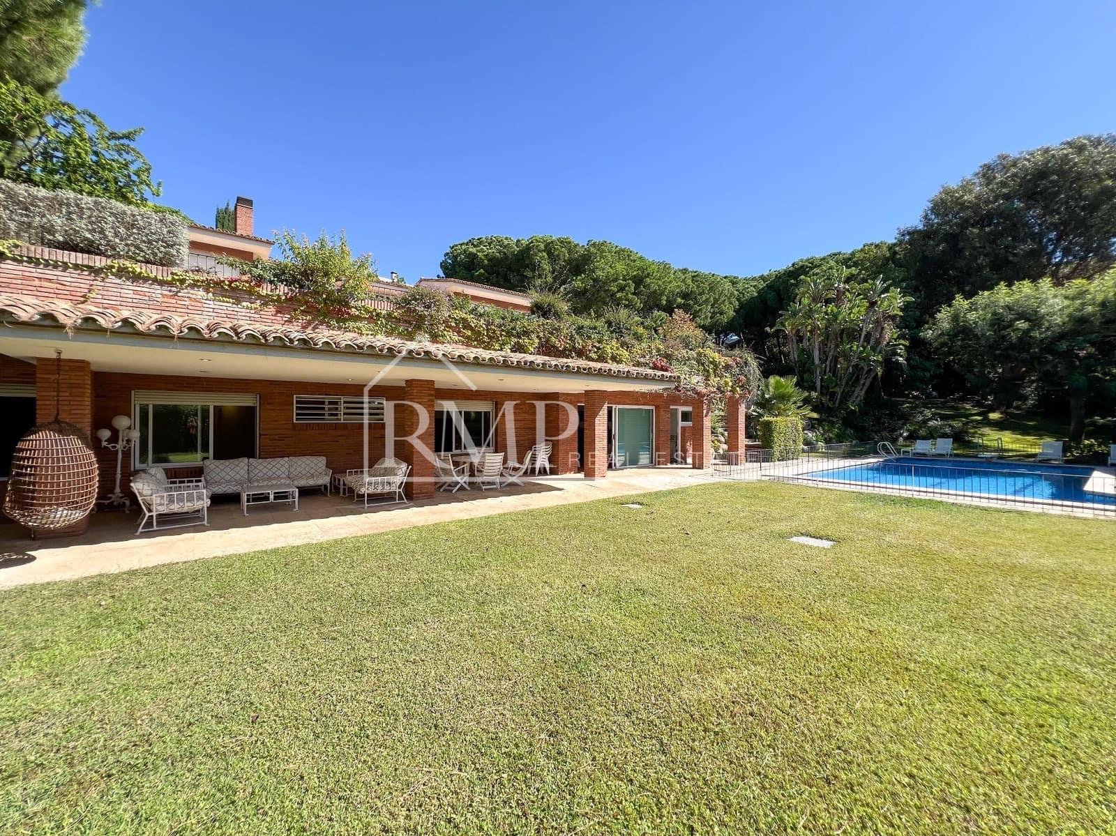 7 soveværelse Villa til salg i Sant Vicenc de Montalt med swimmingpool garage - € 2.700.000 (Ref: 8861324)