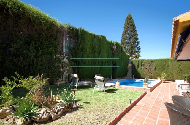5 makuuhuone Huvila vuokrattavana paikassa Torre del Mar, Vélez-Málaga mukana uima-altaan 
autotalli - 3 300 € (Ref: 10035391)