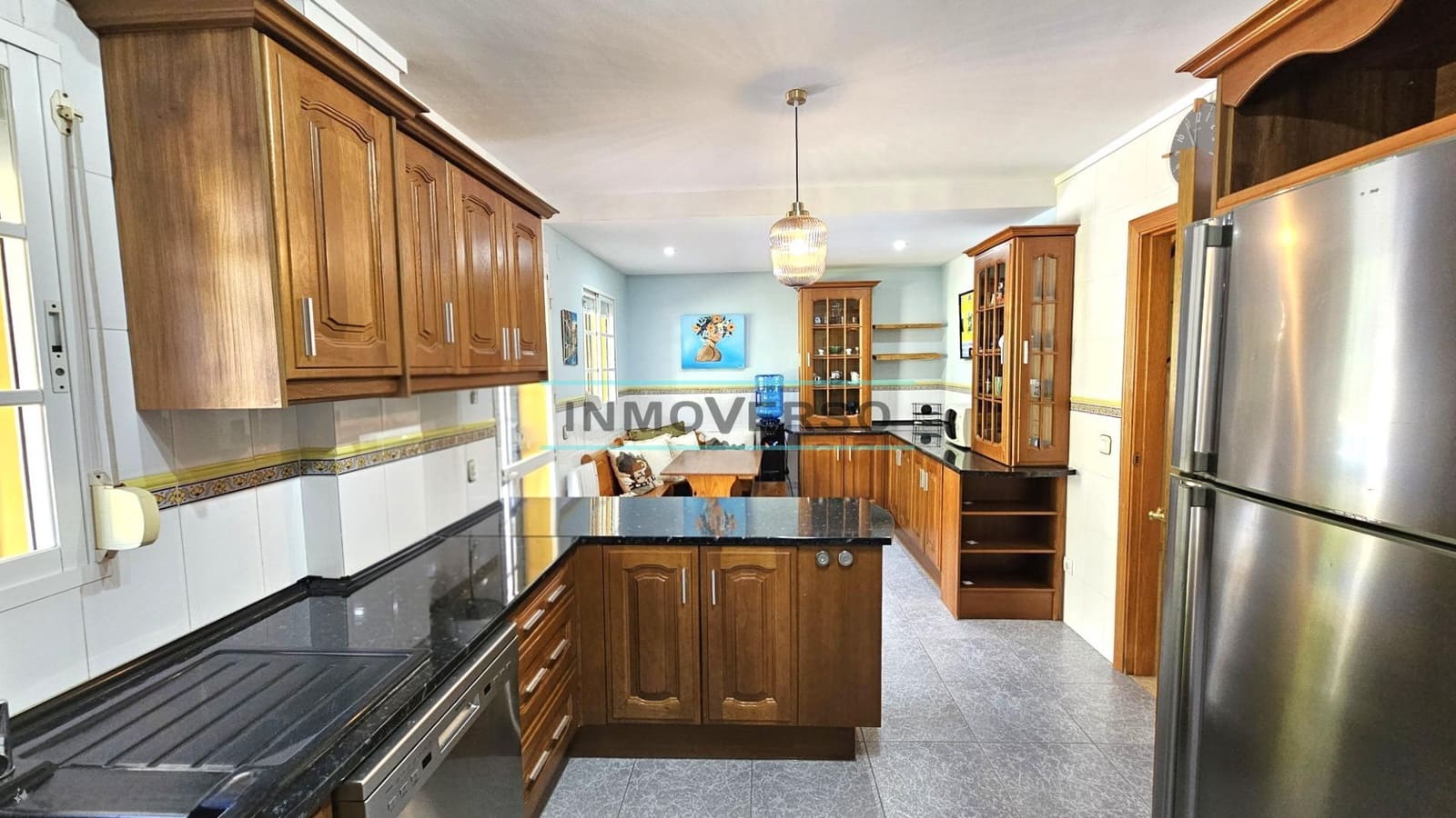 5 bedroom Villa for rent in Torre del Mar with pool garage - € 3,300 (Ref: 10035391)
