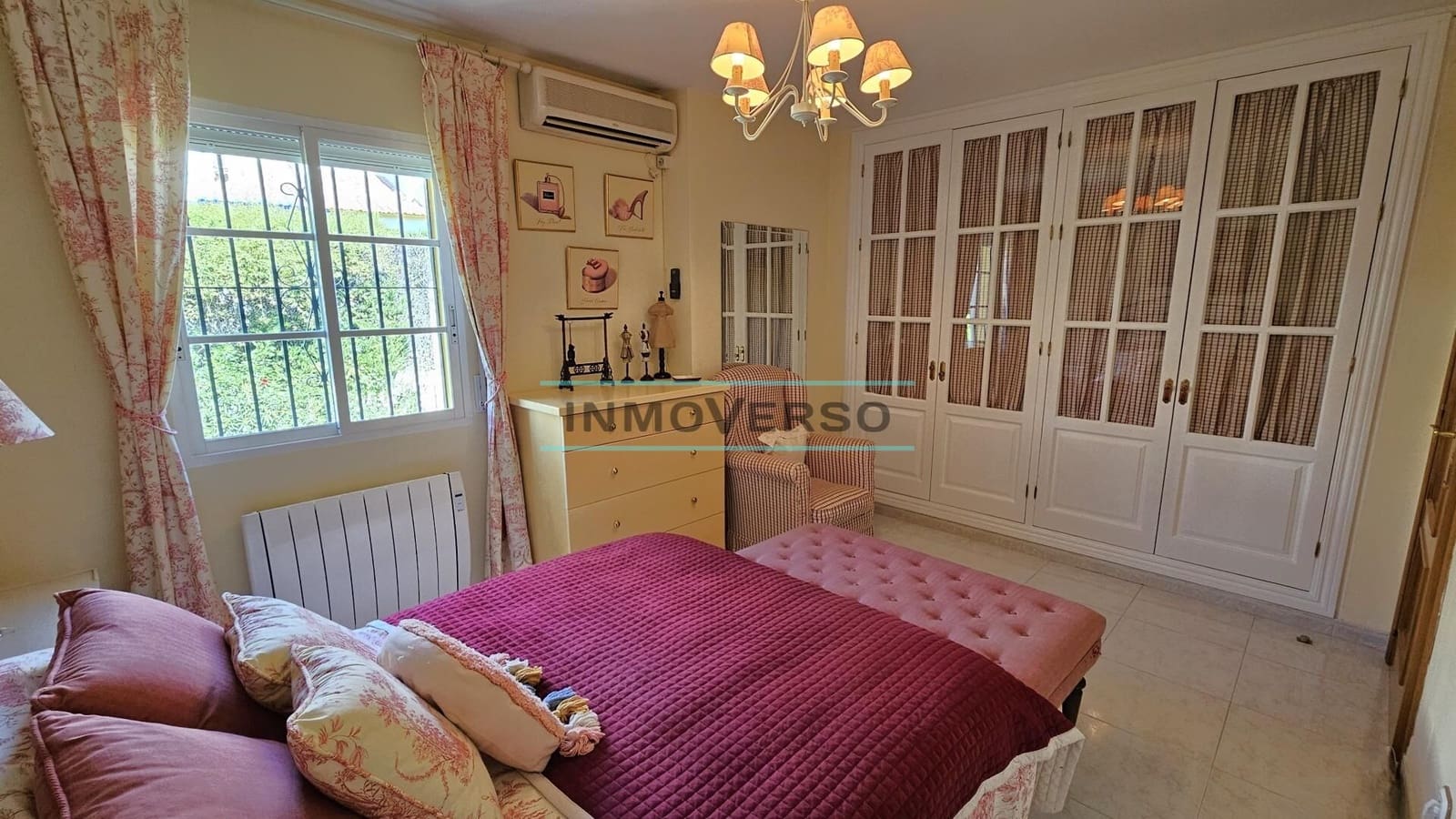 5 bedroom Villa for rent in Torre del Mar with pool garage - € 3,300 (Ref: 10035391)