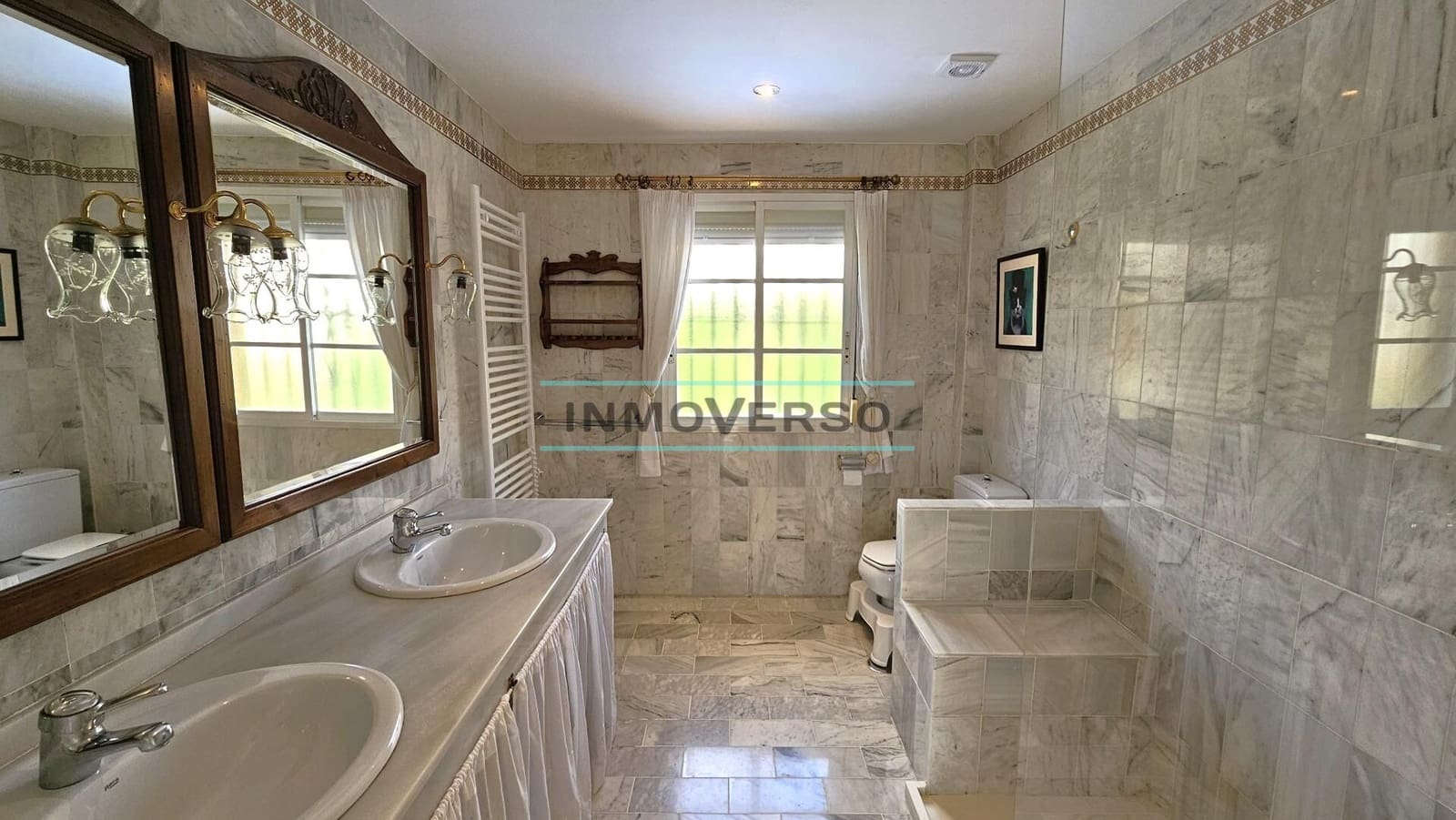 5 bedroom Villa for rent in Torre del Mar with pool garage - € 3,300 (Ref: 10035391)
