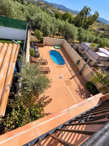 3 soverom Villa til salgs i Alcaucín med svømmebasseng garasje - € 267 000 (Ref: 10078372)