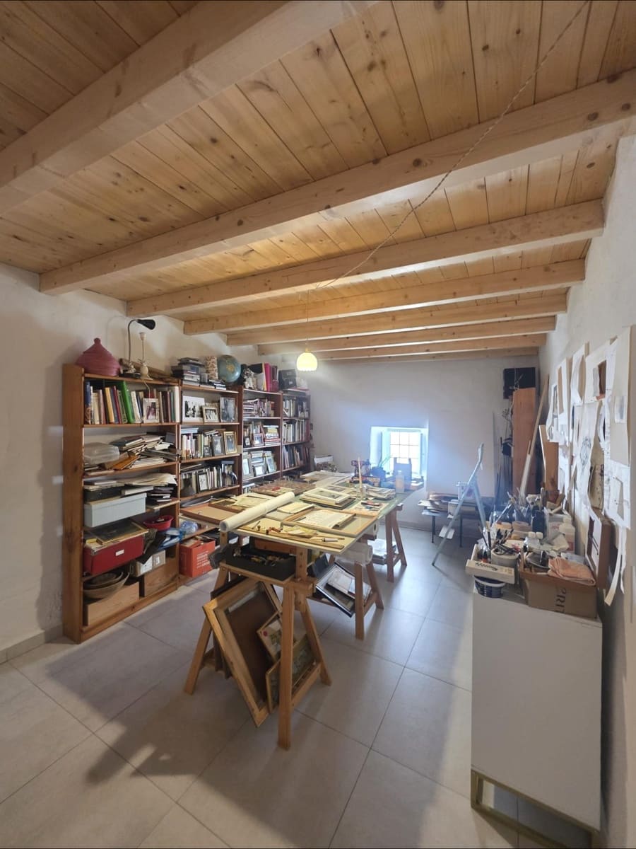 4 makuuhuone Omakotitalo myytävänä paikassa Cutar - 229 000 € (Ref: 10081236)