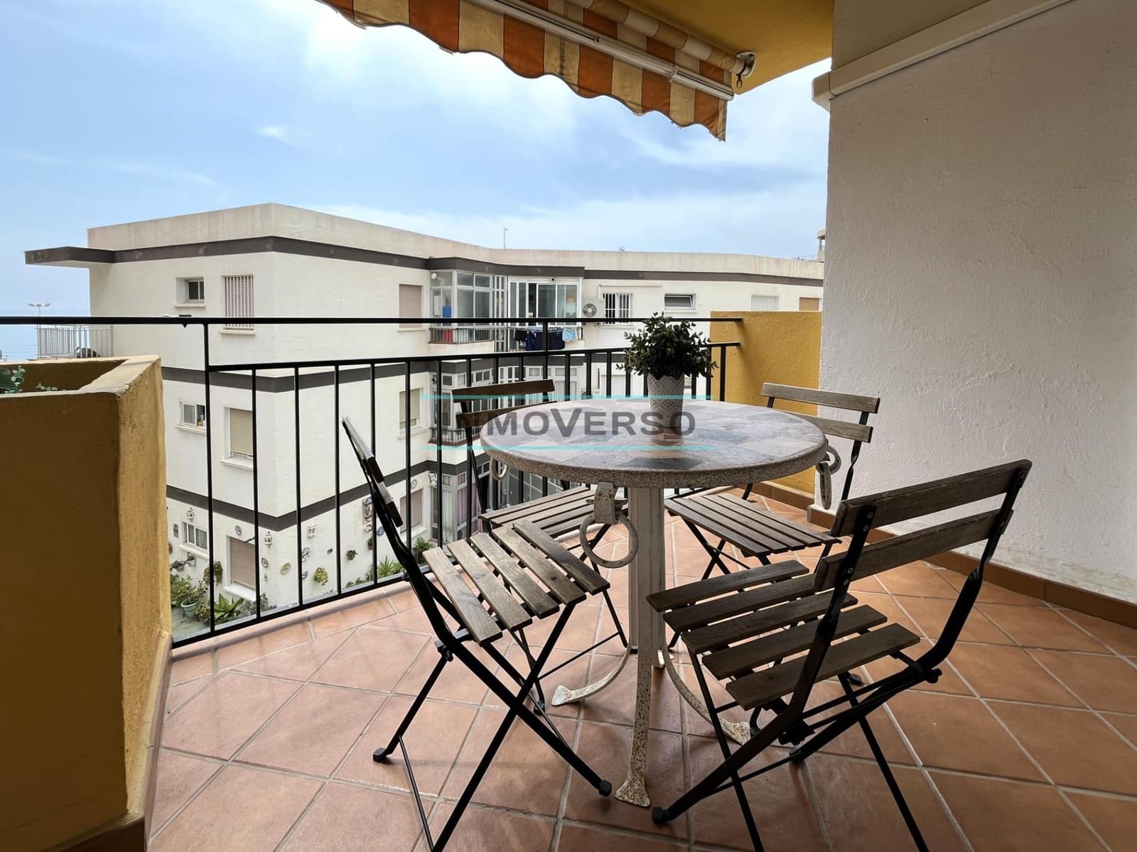 3 slaapkamer Flat te huur in Rincon de la Victoria - € 1.200 (Ref: 10120196)