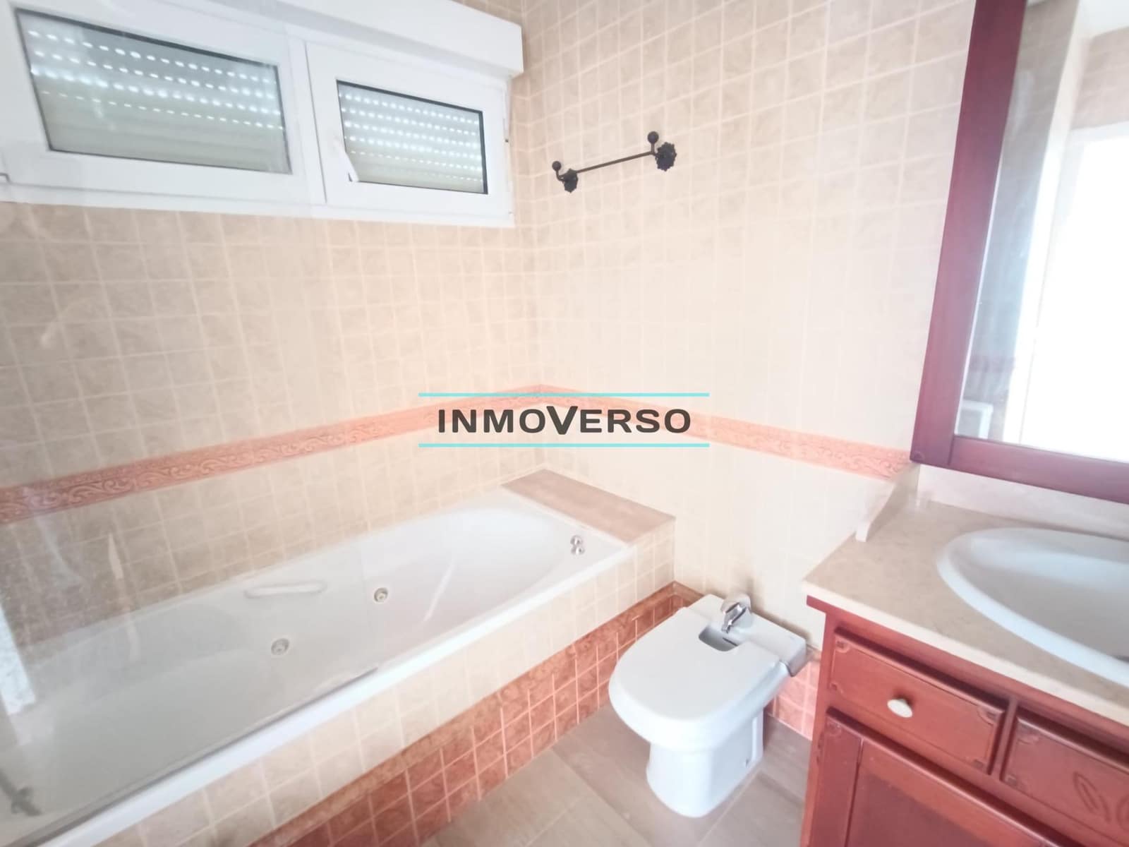 4 sypialnia Willa na sprzedaż w Vinuela z basenem - 365 000 € (Ref: 8678006)