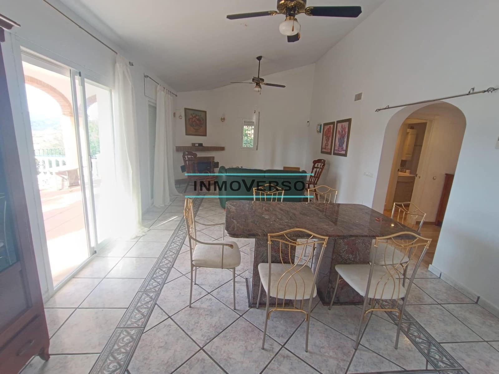 4 Zimmer Villa zu verkaufen in Vinuela mit Pool - 365.000 € (Ref: 8678006)