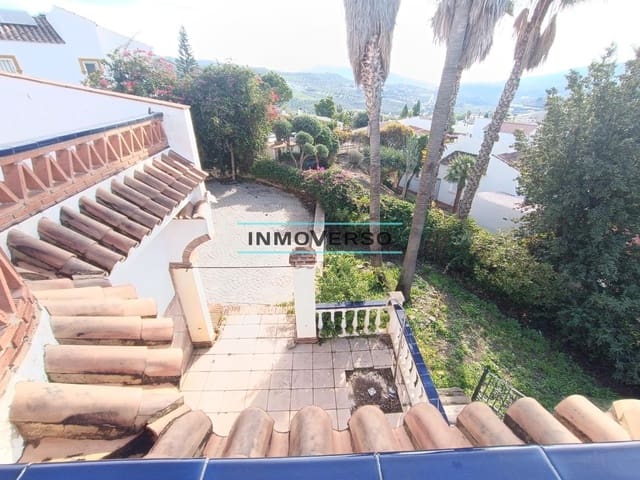 4 Zimmer Villa zu verkaufen in Viñuela mit Pool - 365.000 € (Ref: 8678006)