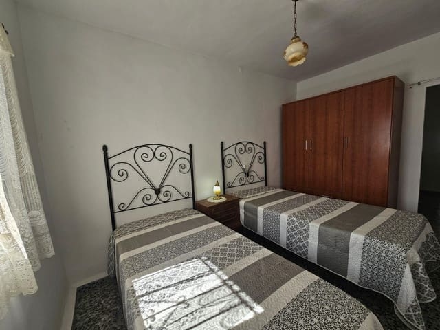 3 soveværelse Byhus til salg i Vélez-Málaga med garage - € 128.000 (Ref: 8817823)