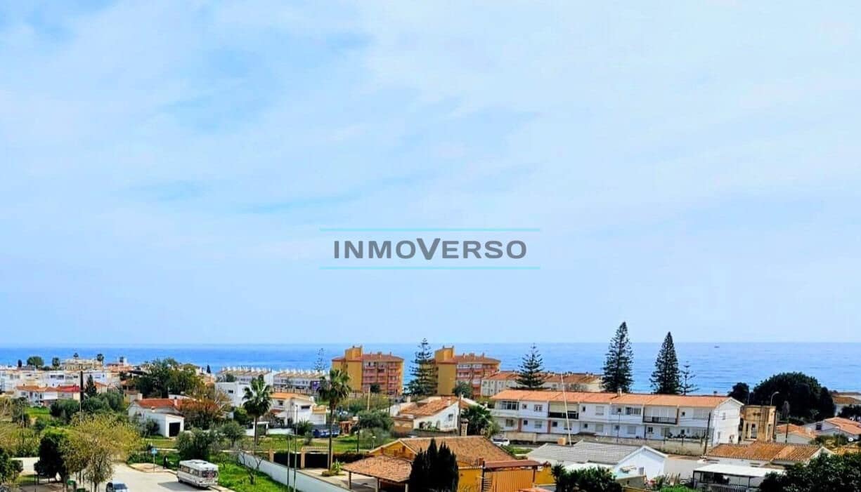 3 soveværelse Rækkehus til salg i Torre de Benagalbon med swimmingpool - € 578.500 (Ref: 8869766)