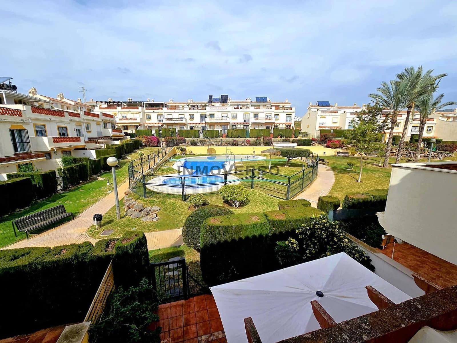 3 soveværelse Rækkehus til salg i Torre de Benagalbon med swimmingpool - € 578.500 (Ref: 8869766)