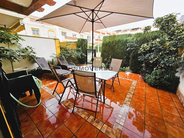 3 soveværelse Rækkehus til salg i Torre de Benagalbon, Rincón de la Victoria med swimmingpool - € 578.500 (Ref: 8869766)