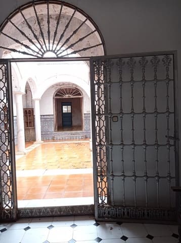 5 slaapkamer Finca/Landhuis te koop in Teba met garage - € 139.000 (Ref: 8923776)