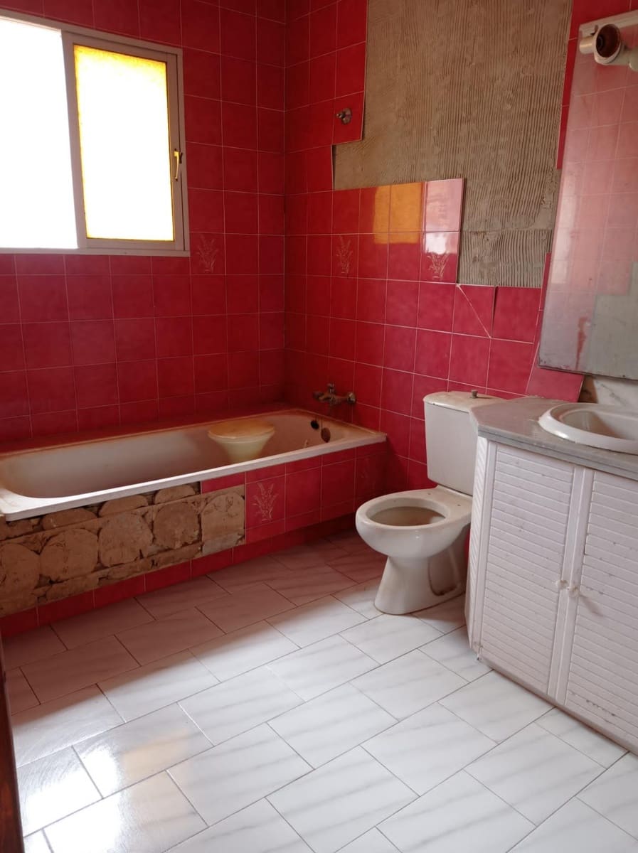 5 soveværelse Finca/Landehus til salg i Teba med garage - € 139.000 (Ref: 8923776)