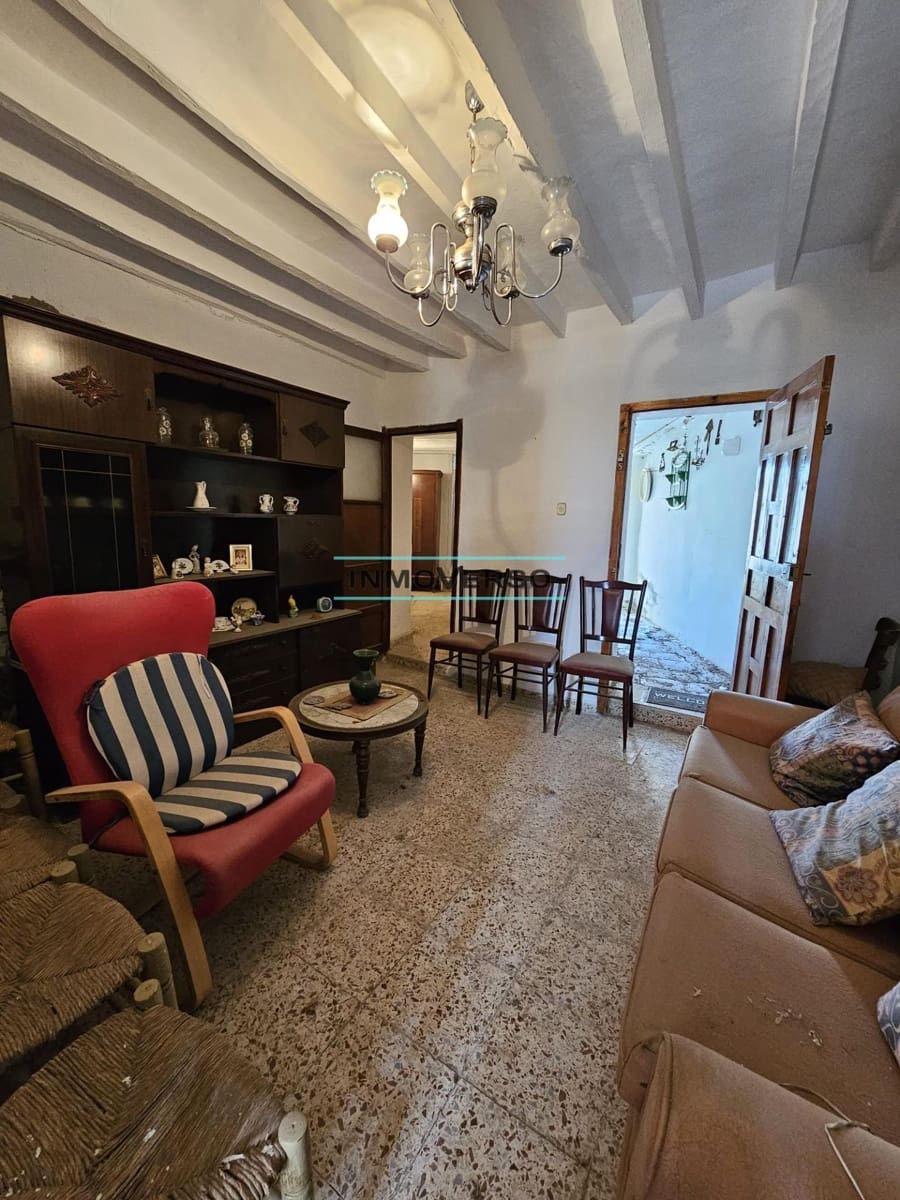 4 bedroom Townhouse for sale in Los Romanes - € 69,000 (Ref: 9012444)