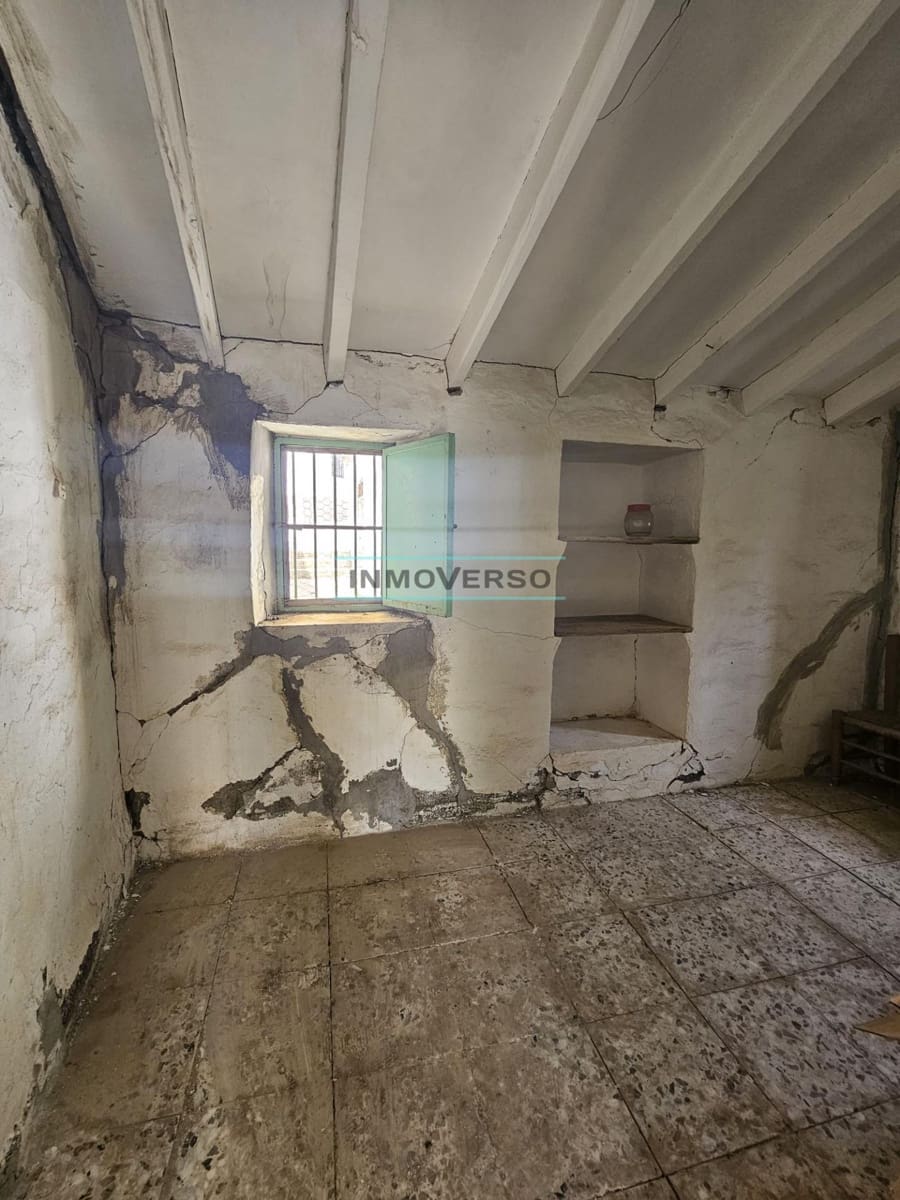Ruin til salg i Vinuela - € 93.000 (Ref: 9060990)