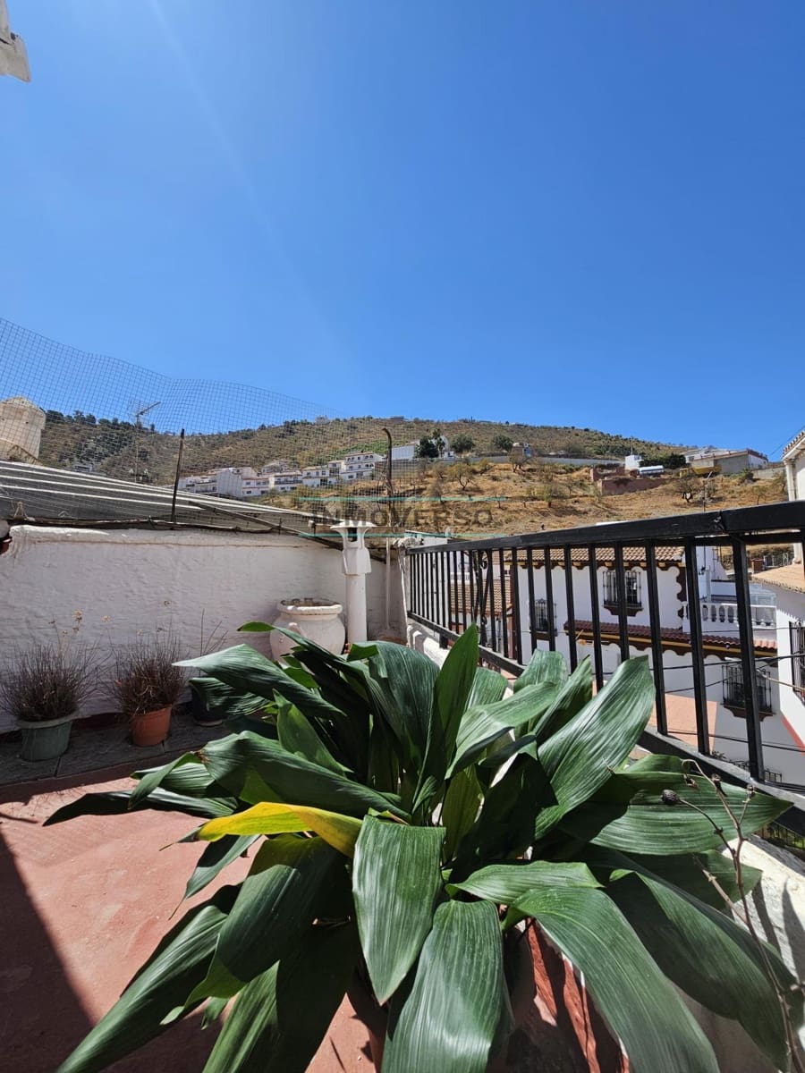 2 bedroom Townhouse for sale in Iznate - € 66,000 (Ref: 9230864)