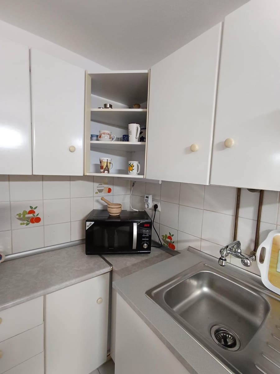 2 soverom Leilighet til leie i Bahia Dorada med svømmebasseng - € 1 100 (Ref: 9262519)