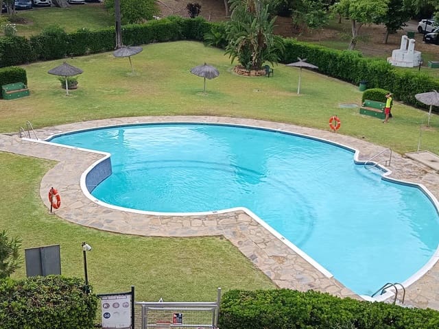 2 soveværelse Lejlighed til leje i Bahía Dorada, Estepona med swimmingpool - € 1.100 (Ref: 9262519)
