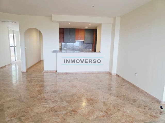 3 soverom Penthouse til leie i Alcaucín med svømmebasseng garasje - € 950 (Ref: 9285168)