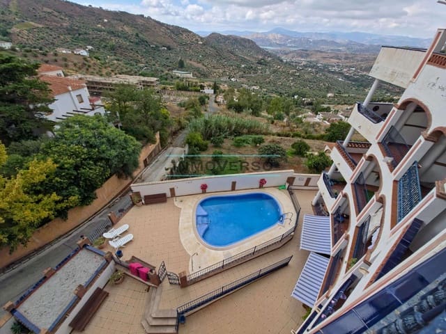 3 soverom Penthouse til leie i Alcaucín med svømmebasseng garasje - € 950 (Ref: 9285168)