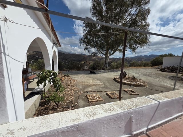 Finca/Casa di Campagna in vendita in Viñuela - 420.000 € (Rif: 9301001)